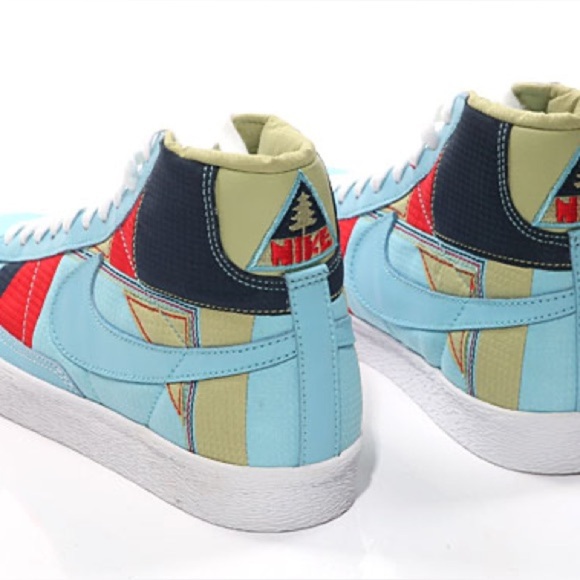 NIKE Women’s Blazer Mid Premium 'Powder Blue' - Picture 3 of 13